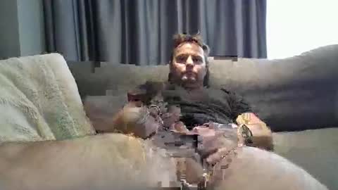 Snapshot of averagejoe2025 chatting on September 19, 2025, 12:12 am averagejoe2025 online show from September 19, 2025, 12:12 am