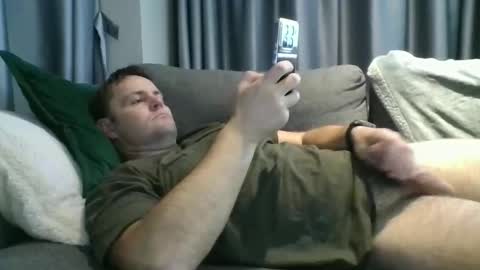 Snapshot of averagejoe2025 chatting on November 24, 2025, 1:05 am averagejoe2025 online show from November 24, 2025, 1:05 am