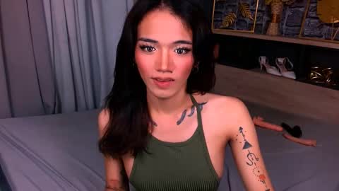 Snapshot of avery_hunt chatting on December 2, 2025, 8:48 pm Avery online show from December 2, 2025, 8:48 pm