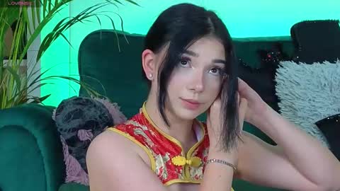 Snapshot of averywillow chatting on October 26, 2025, 4:18 am AveryWillow online show from October 26, 2025, 4:18 am