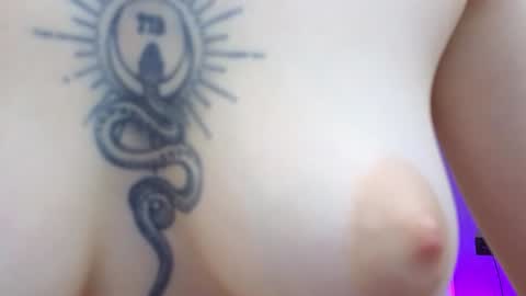 avgustina_love online show from January 24, 2025, 9:28 am