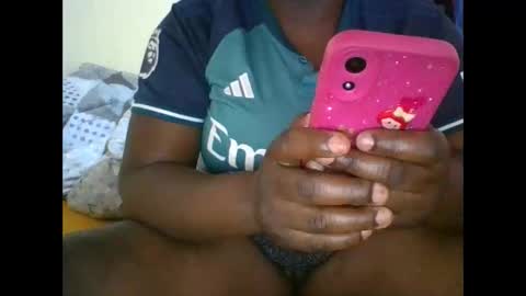 Snapshot of avril254 chatting on September 19, 2025, 6:59 am avril254 online show from September 19, 2025, 6:59 am