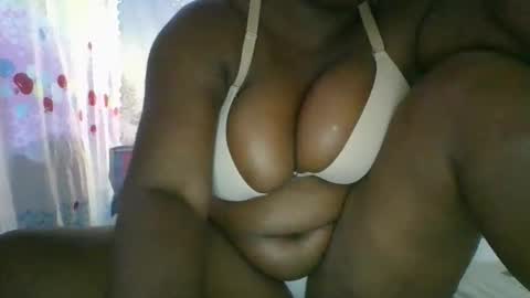 Snapshot of avril254 chatting on September 21, 2025, 7:43 am avril254 online show from September 21, 2025, 7:43 am