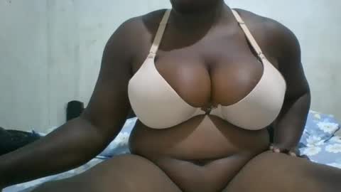 Snapshot of avril254 chatting on February 17, 2026, 6:03 pm avril254 online show from February 17, 2026, 6:03 pm