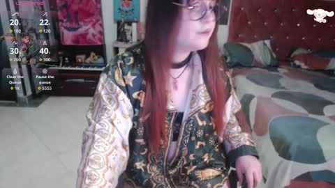 Snapshot of avril2809 chatting on October 3, 2025, 2:41 am Abril online show from October 3, 2025, 2:41 am