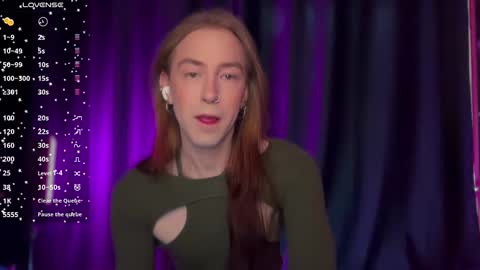 avril_pearly_ online show from February 9, 2026, 11:25 am