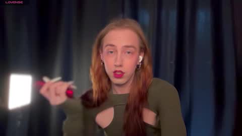 avril_pearly_ online show from February 18, 2026, 11:28 am