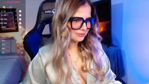 Avrill Morgan online show from September 8, 2025, 8:19 pm