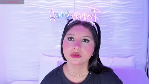 Avy  online show from February 18, 2025, 11:33 am