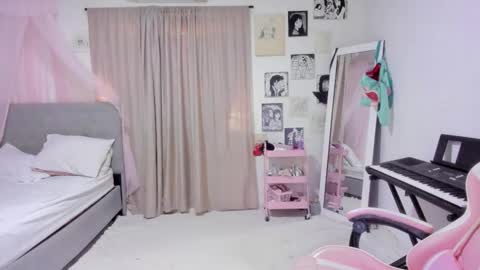 katy online show from October 31, 2025, 6:42 pm