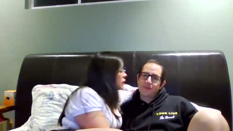 Snapshot of awesome_couple_hell chatting on September 19, 2025, 3:52 am hell yeah online show from September 19, 2025, 3:52 am