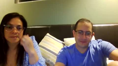Snapshot of awesome_couple_hell chatting on October 20, 2025, 3:40 am hell yeah online show from October 20, 2025, 3:40 am