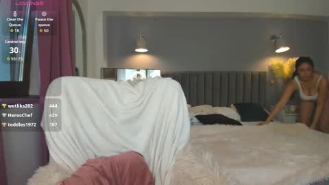 Jolie online show from September 22, 2025, 7:10 am