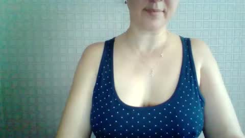 Snapshot of awesomeladyy chatting on January 15, 2026, 9:58 am awesomeladyy online show from January 15, 2026, 9:58 am