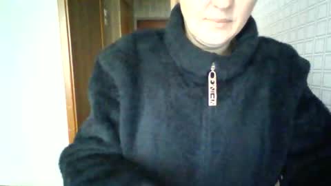 Snapshot of awesomeladyy chatting on January 17, 2026, 9:47 am awesomeladyy online show from January 17, 2026, 9:47 am