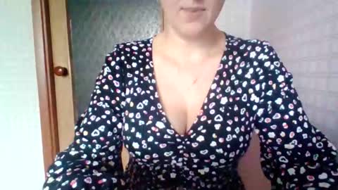 Snapshot of awesomeladyy chatting on February 8, 2026, 9:34 am awesomeladyy online show from February 8, 2026, 9:34 am