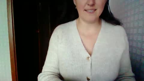 awesomeladyy online show from April 28, 2026, 12:21 pm