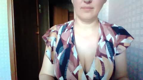 awesomeladyy online show from May 3, 2026, 7:14 am