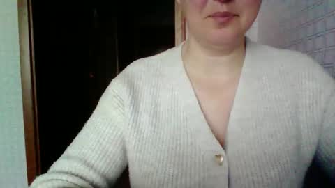awesomeladyy online show from May 8, 2026, 7:57 am