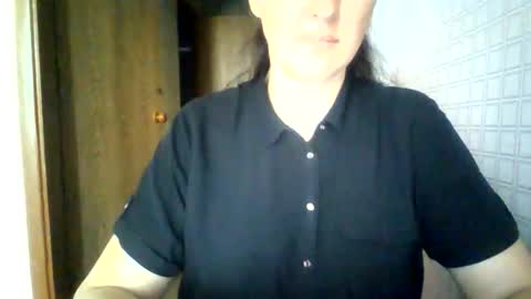 awesomeladyy online show from June 8, 2026, 7:53 am