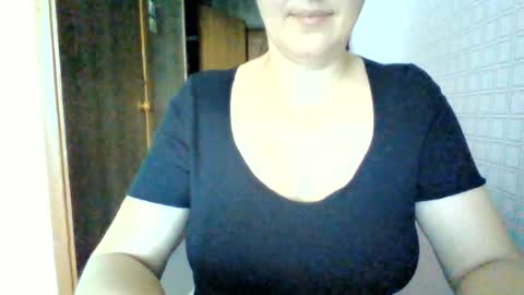 awesomeladyy online show from June 28, 2026, 7:36 am