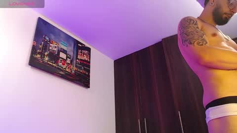 Snapshot of axel_7070 chatting on March 9, 2026, 2:32 pm Independiente Model online show from March 9, 2026, 2:32 pm