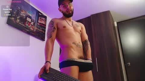 Snapshot of axel_7070 chatting on March 12, 2026, 8:15 pm Independiente Model online show from March 12, 2026, 8:15 pm