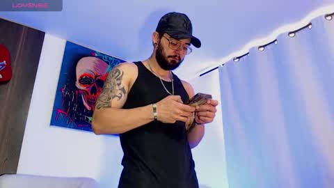 Snapshot of axel_7070 chatting on May 11, 2026, 12:33 pm Independiente Model online show from May 11, 2026, 12:33 pm