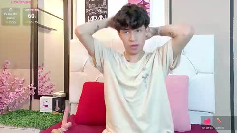 Axel Evanss online show from October 31, 2025, 4:02 am