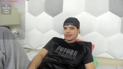 Axel Forte online show from October 17, 2025, 1:14 pm