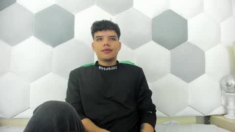 Axel Forte online show from November 14, 2025, 1:54 pm