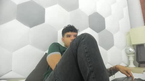 Axel Forte online show from December 21, 2025, 1:07 pm