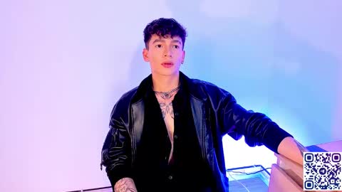 Snapshot of axel_inkshade chatting on January 7, 2026, 9:50 pm Axel online show from January 7, 2026, 9:50 pm