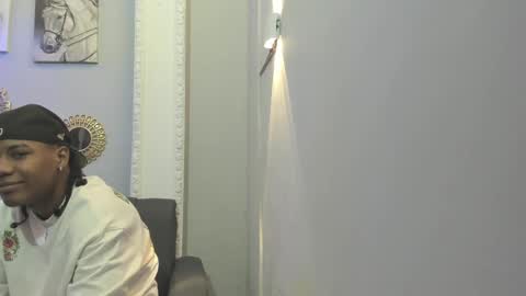 Snapshot of axel_silva3 chatting on March 1, 2025, 12:45 pm AXEL SILVA online show from March 1, 2025, 12:45 pm