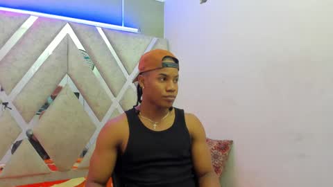Snapshot of axel_silva3 chatting on March 6, 2025, 12:30 pm AXEL SILVA online show from March 6, 2025, 12:30 pm