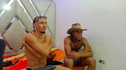 Snapshot of axel_silva3 chatting on March 6, 2025, 6:37 pm AXEL SILVA online show from March 6, 2025, 6:37 pm