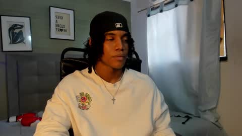 Snapshot of axel_silva3 chatting on September 14, 2025, 12:59 pm AXEL SILVA online show from September 14, 2025, 12:59 pm