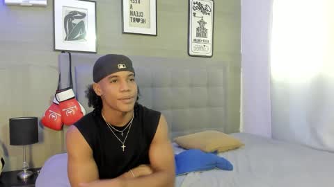Snapshot of axel_silva3 chatting on September 18, 2025, 12:51 pm AXEL SILVA online show from September 18, 2025, 12:51 pm