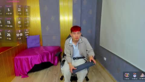 AXEL  online show from November 9, 2025, 3:38 am