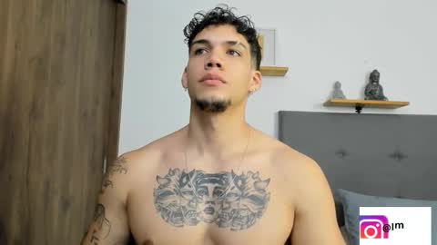 Snapshot of axel_taylor21 chatting on December 22, 2025, 1:46 am INDEPENDENT MODEL online show from December 22, 2025, 1:46 am