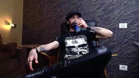 Snapshot of axelcolton chatting on January 11, 2026, 10:31 am AxelColton online show from January 11, 2026, 10:31 am