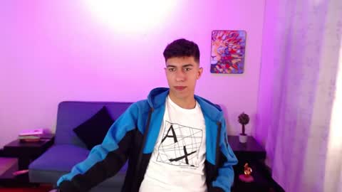Axel online show from July 11, 2026, 4:32 pm
