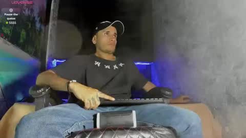 Axell Cross2 online show from February 18, 2026, 1:45 am