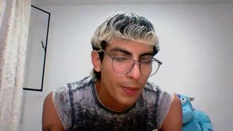 Snapshot of axellatino_ chatting on December 6, 2024, 6:15 am Axel online show from December 6, 2024, 6:15 am