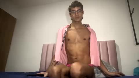 Snapshot of axellatino_ chatting on January 22, 2025, 5:59 am Axel online show from January 22, 2025, 5:59 am