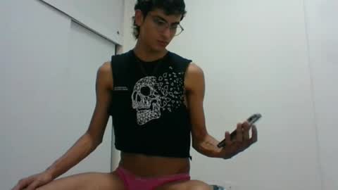 Snapshot of axellatino_ chatting on February 13, 2025, 2:12 am Axel online show from February 13, 2025, 2:12 am