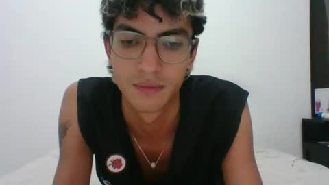 Snapshot of axellatino_ chatting on March 11, 2025, 5:49 am Axel online show from March 11, 2025, 5:49 am