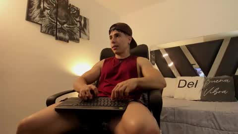Snapshot of axelmartinezz chatting on March 24, 2026, 8:58 pm axelmartinezz online show from March 24, 2026, 8:58 pm