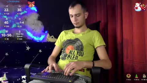 Snapshot of axelmaxximo chatting on December 3, 2025, 3:58 am Axxel online show from December 3, 2025, 3:58 am