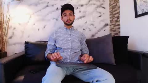 Snapshot of axelmoon_s chatting on March 4, 2026, 9:10 pm Axel Moon online show from March 4, 2026, 9:10 pm